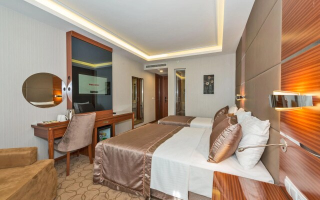 Glorious Hotel