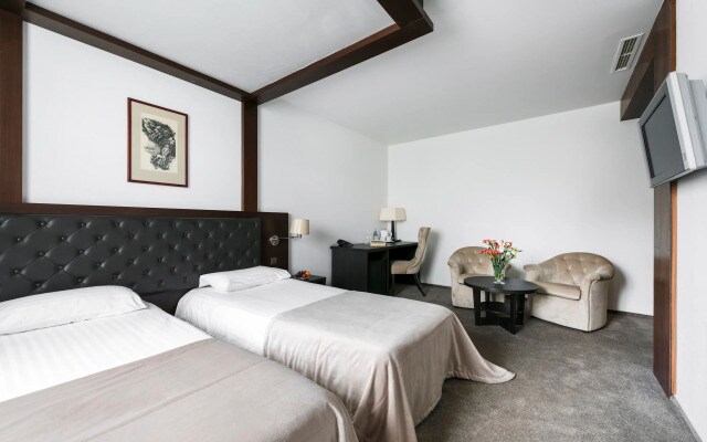 Отель Amberton Cozy Hotel Каунас
