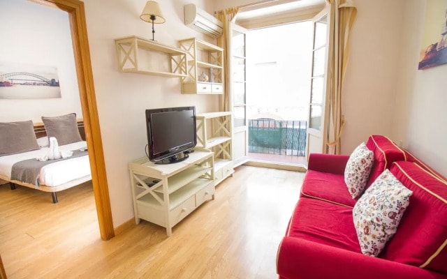 Perfect shiny with Balcony Carreteria By La Recepción