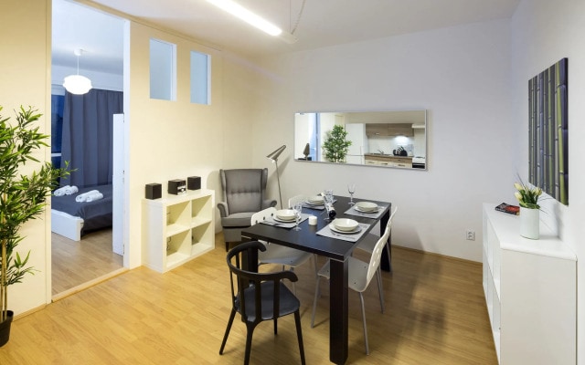New Town - Apple Apartments