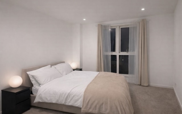 Round The Clock Bookings - Wharf 1ne