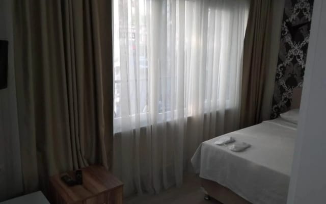 Honey Hotel