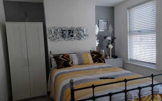 Dream Home Estate - 3 Bedrooms 2 Bathrooms