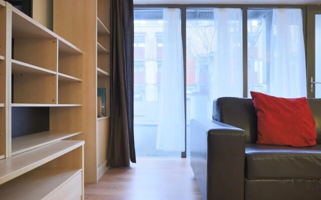 Modern 2 Bedroom Apartment