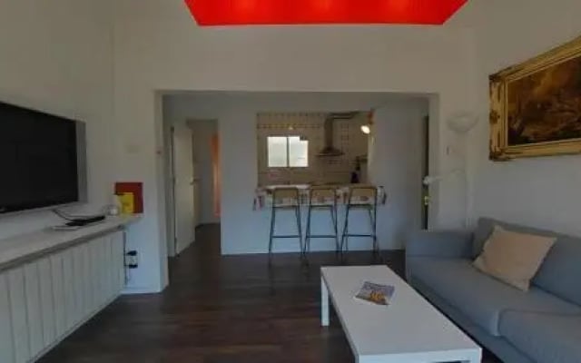 Near Clot & Sagrada Familia Apartment