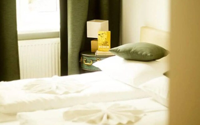 Bett und Buch