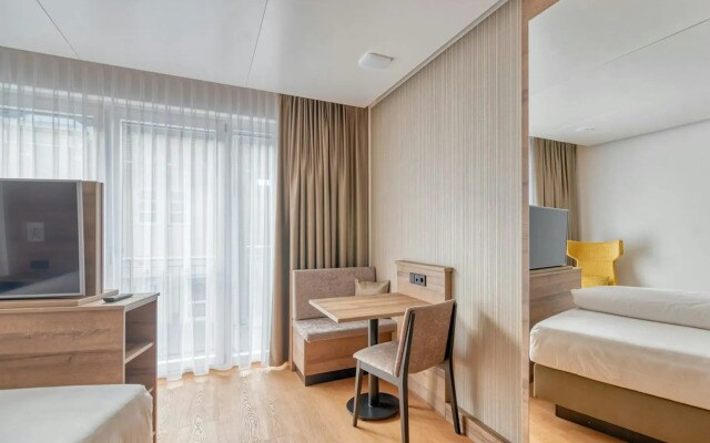 WESTSIDE Hotel Garni