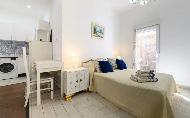 M Sfu73 Estudio Moderno con Terraza Privada en Ma