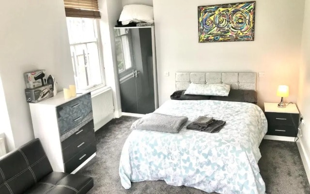 Camden Large 2 Bedroom Flat