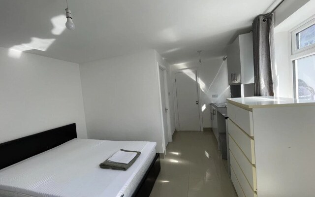 Immaculate 1-bed Studio in London
