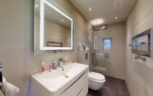 2 bed Flat in Fordwych Road