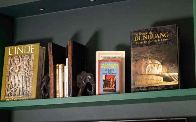 Une Autre Chambre