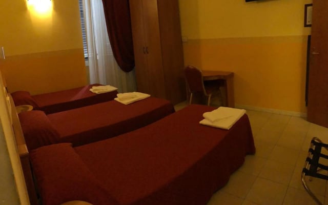 Hotel Cherubini