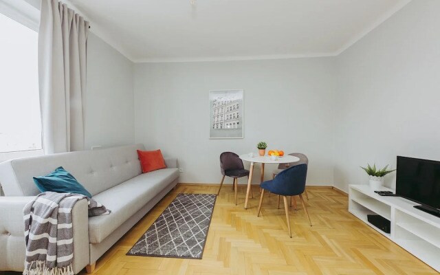 ShortStayPoland Wiejska B42
