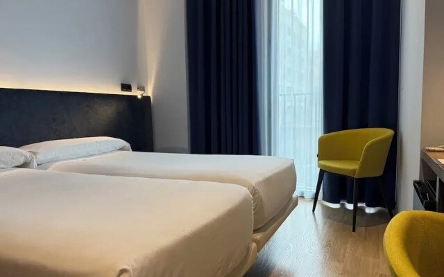 Hotel Chi