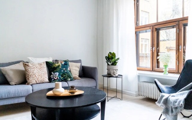 Peaceful courtyard studio in Katajanokka