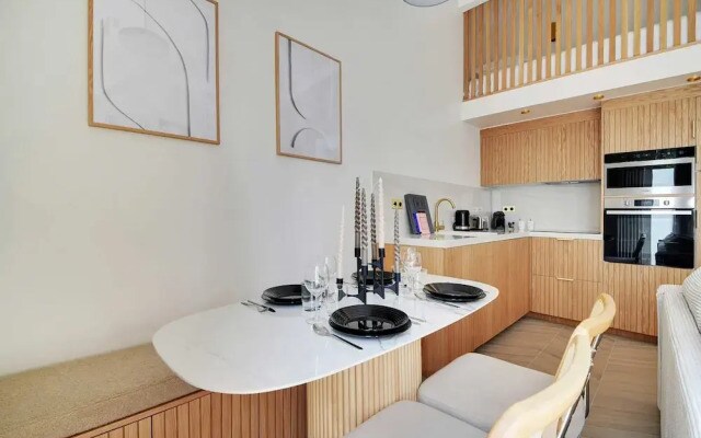 Modern Apartement Center of Paris Montmartre