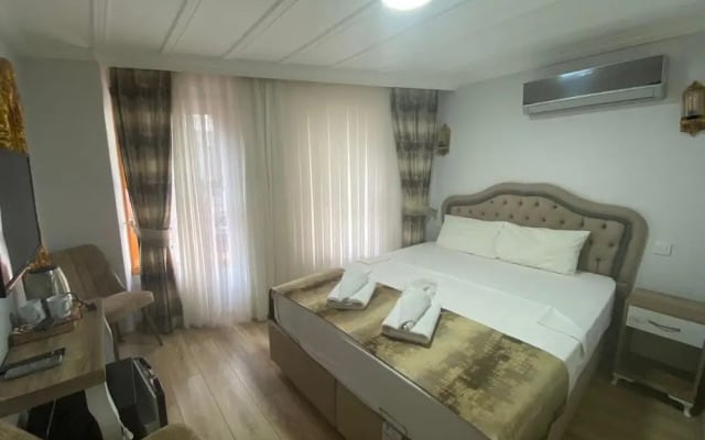 New Cherry Hotel