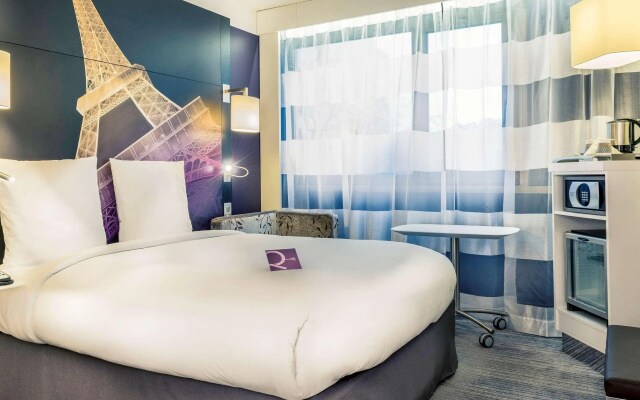 Отель Mercure Paris Centre Tour Eiffel 