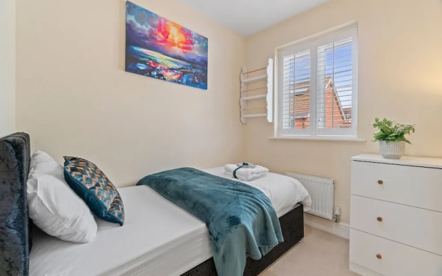 3 Bed - Sleeps 7 - Hot-tub - Free Parking