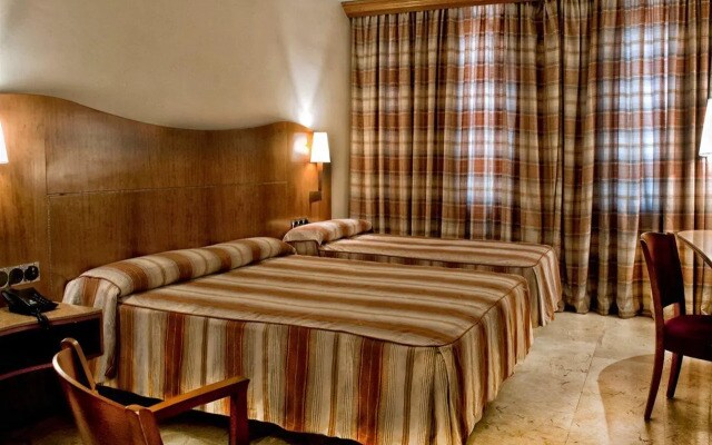 Hotel Aristol