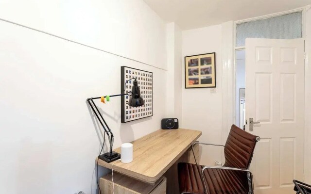 Quaint Fulham Retreat: Cozy 1-bedroom Pied-à-terre