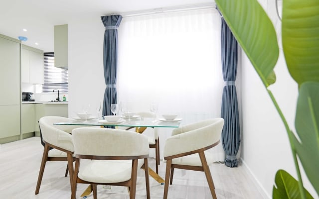 The Wembley Crown Luxe 1 Bed Flat
