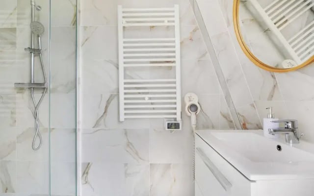 Exceptional Triplex With Terrace - Montmartre