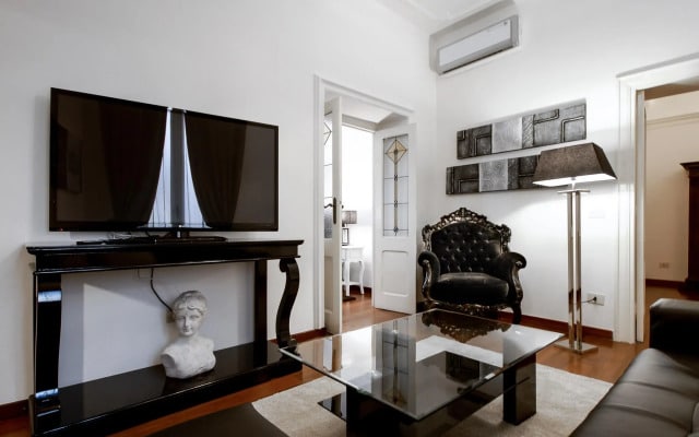 Banchi Apartment