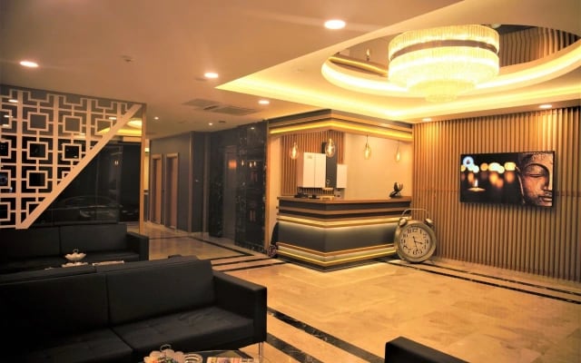 Random Suit Otel