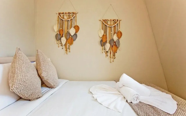 Imperial Hogarth Road Apartment