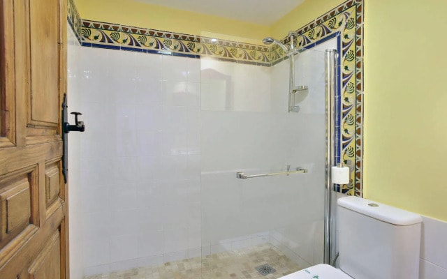 Apartamentos Doña Elvira Carreteria