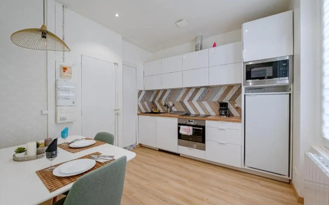 Exceptionnel Studio Au Coeur De Clichy
