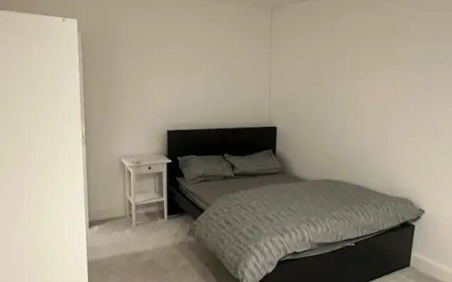 Charming 3 Bedroom House in West London