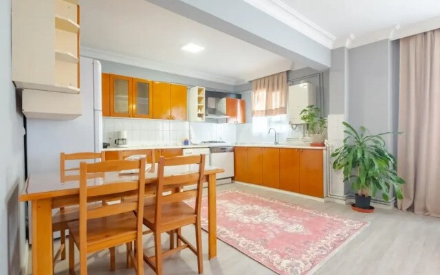 Central Flat 800 m to Cevahir Mall in Sisli