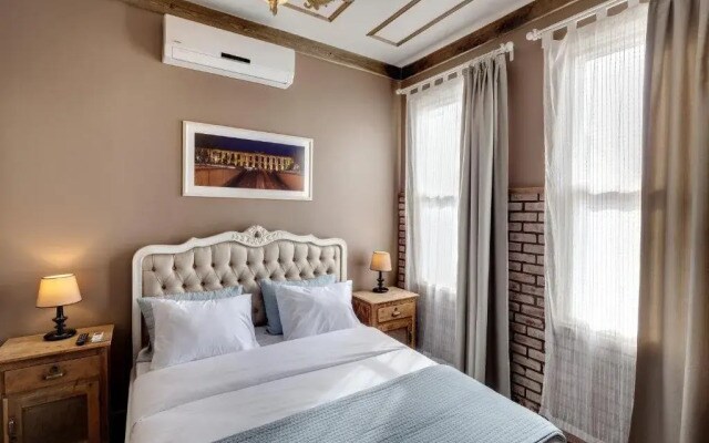 Loka Suites