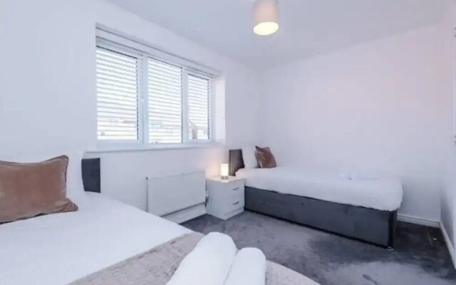 Lovely three bed home Manchester