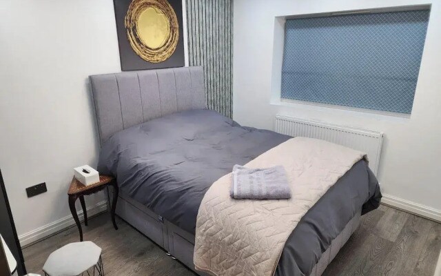 4br-7guests-freeparking-garden-nearmanchester