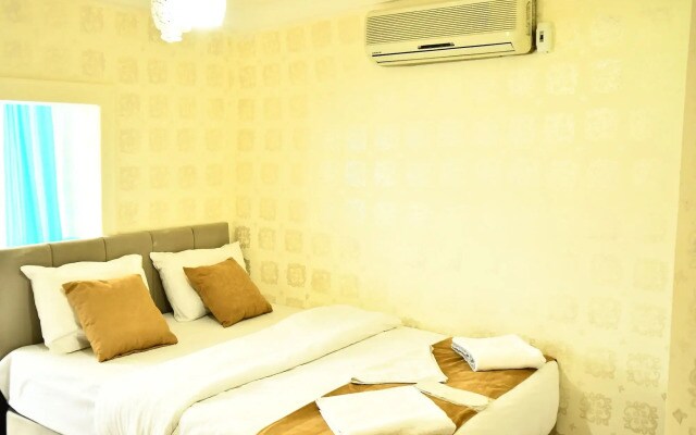 Ada  Apart Hotel