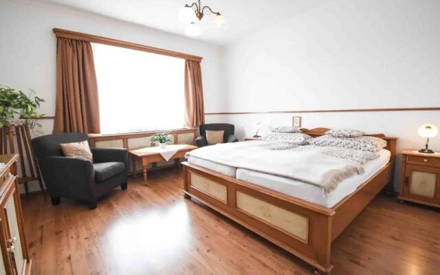 Hotel Diana