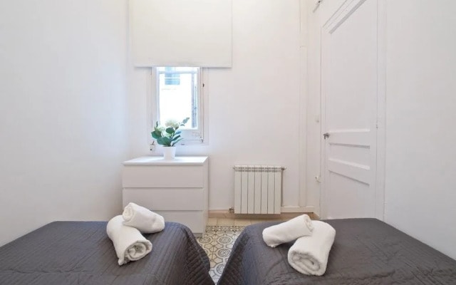 Gaudi Eixample Apartment