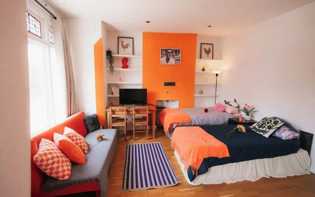 Fabian Road Cozy House - Central London