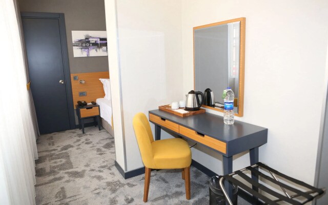 Sapko Airport Hotel