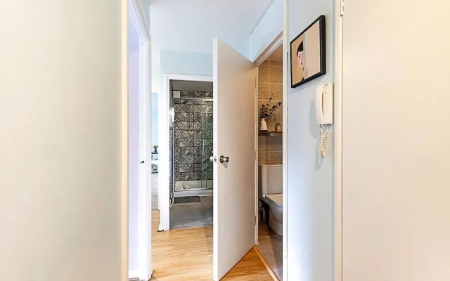 Quiet and Cosy 2-bed in Wimbledon