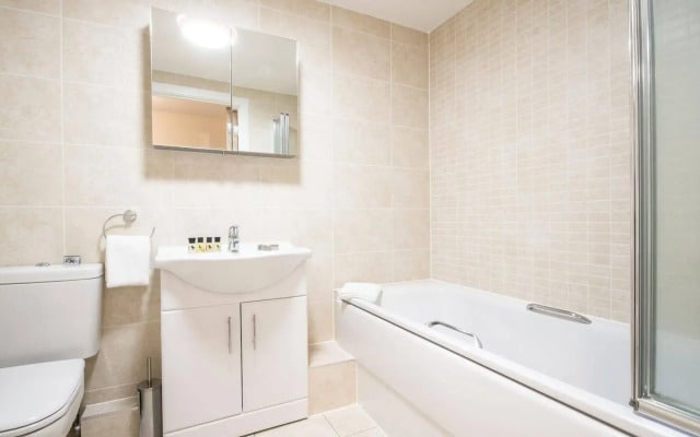 Arnos Apartments