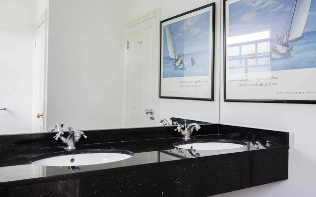 Veeve 5 Bed Home On Ruskin Avenue Kew