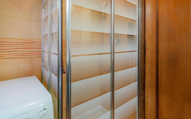 Beautiful Apartment in Roma With Wifi and 2 Bedrooms