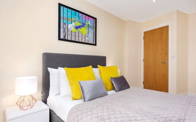 Charming 1-bed Apartment in, Canary Wharf