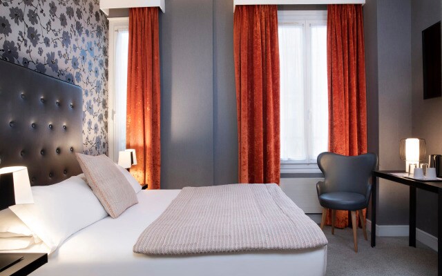Hôtel Plaza Etoile