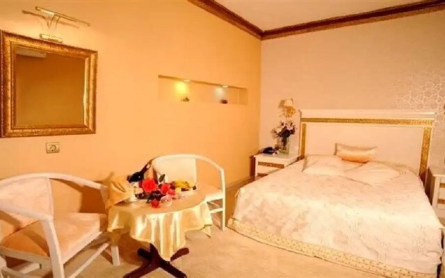 Pelikan Otel